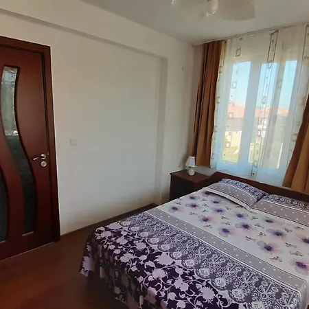 Hris بيت ضيافة 2*