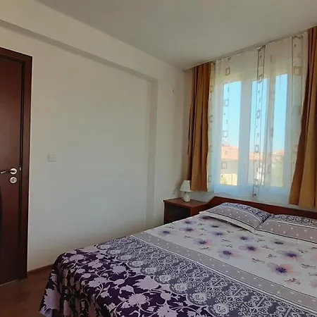 بيت ضيافة Hris 2*