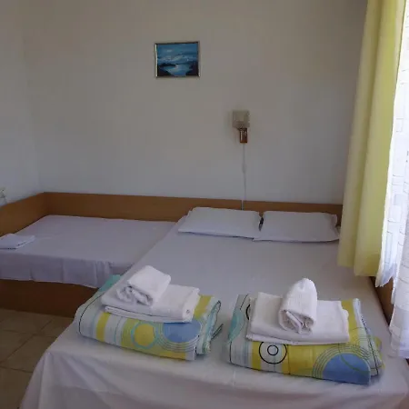 Hris Guest house