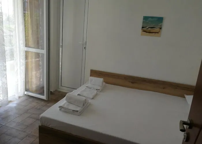 Hris 招待所 切尔诺莫雷茨