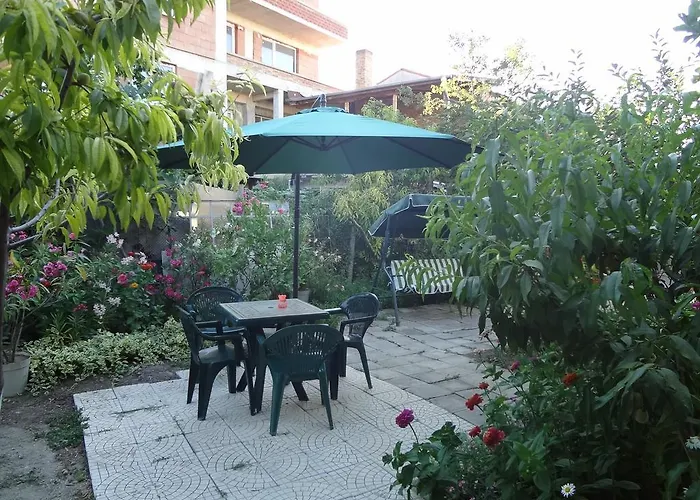 招待所 Hris 切尔诺莫雷茨