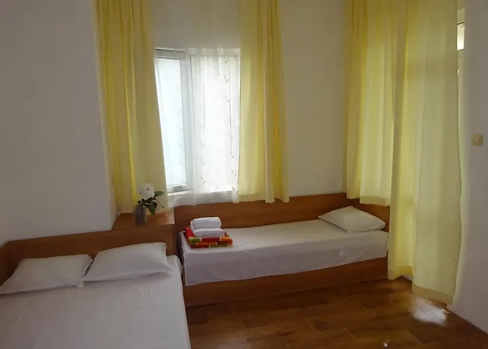 Hris 切尔诺莫雷茨